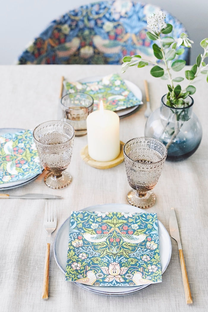 **In Stock 1st April** HAVI | William Morris Dinner Napkins | Pack of 20 | 33x33cm | Strawberry Thief Blue