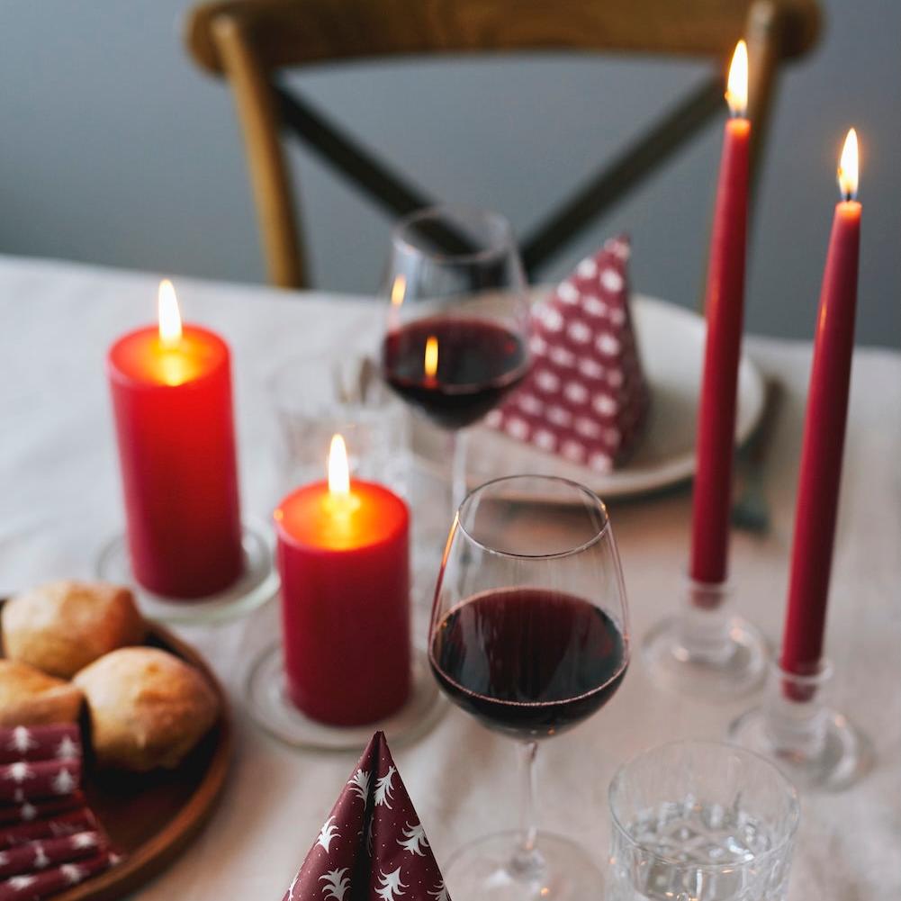 Havi Pillar Candle in a Christmas Mulled Wine Burgundy Colourway   079501.  7cm x 12cm