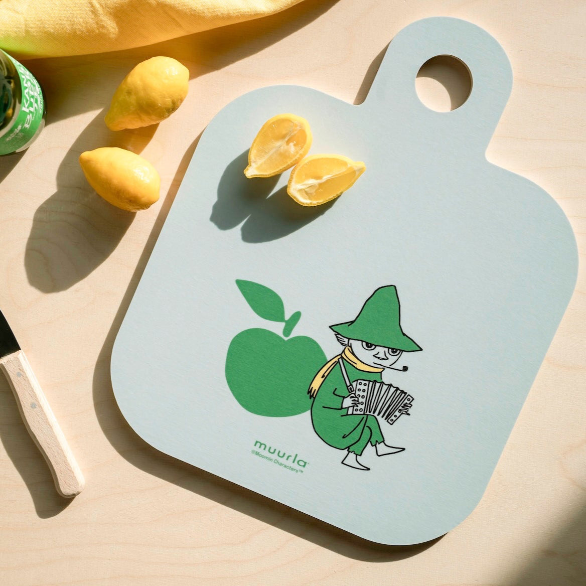 Chop and Serve Board made of Birch Veneer Wood. Two sided Moomin Design