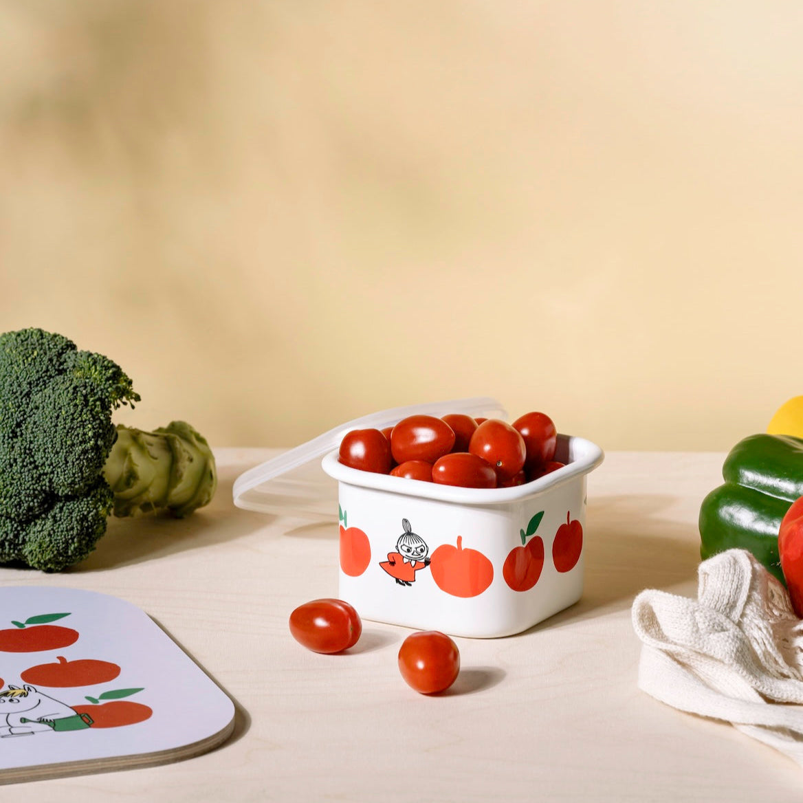 MOOMIN | Enamel Dish / Jar with Lid | Joyful Apples | 0.67L