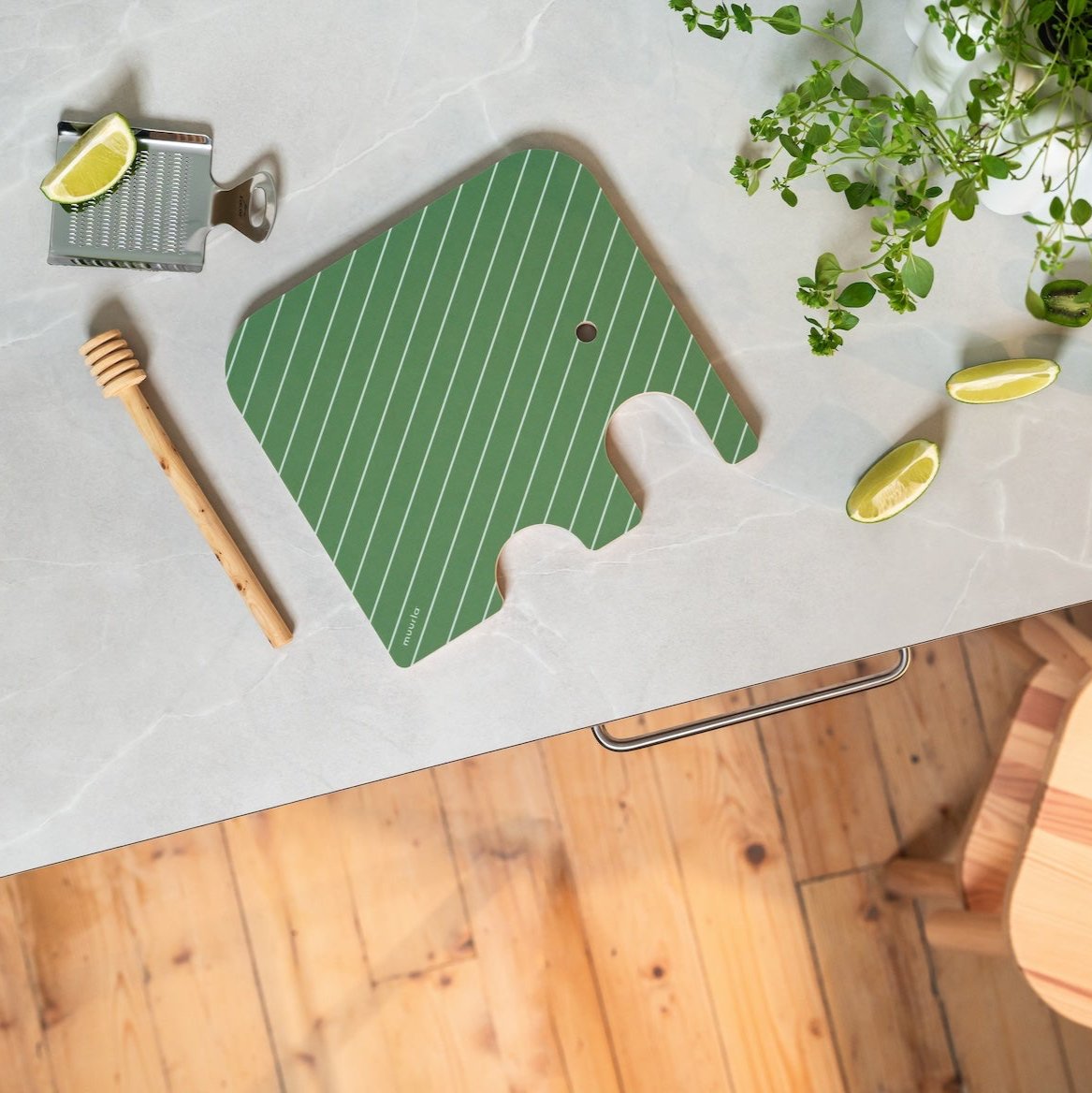 MUURLA | Chop and Serve Board, Small | Elephant | Birch / Green | 20.5 x 18.5cm