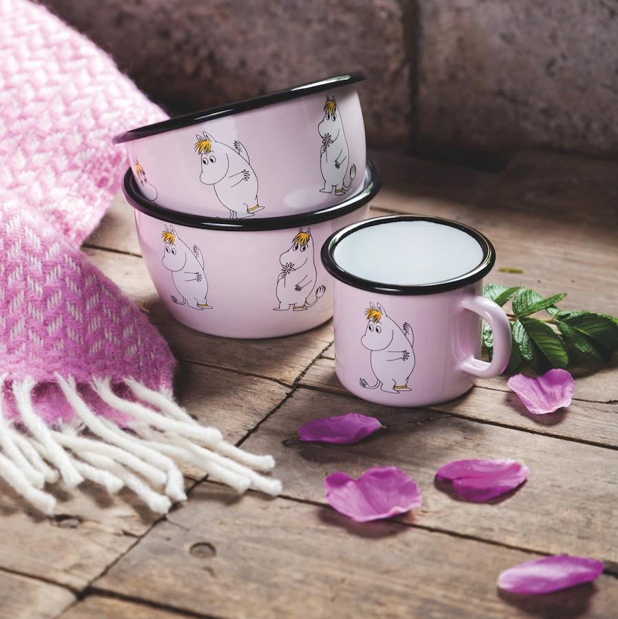 Muurla Moomin Retro Bowl Snorkmaiden in a Pink colourway. Filled with soft marshmallows !