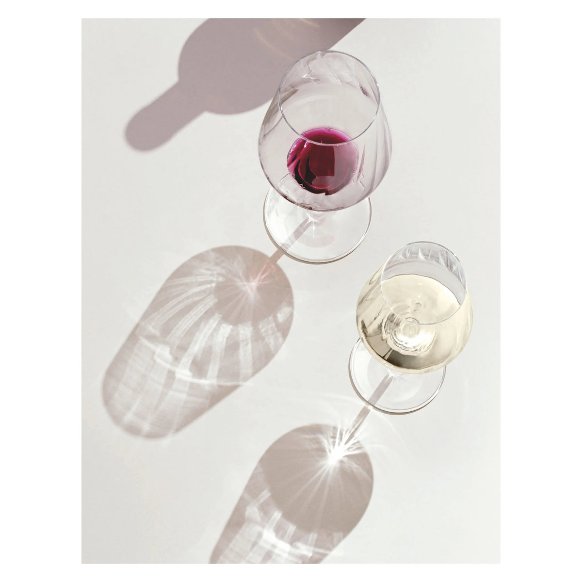 2 x Ritzenhoff &#39;Sternschliff&#39; Red Wine Glasses. Precision manufacturing &amp; detail: these glasses are elaborately worked with an internal relief structure.