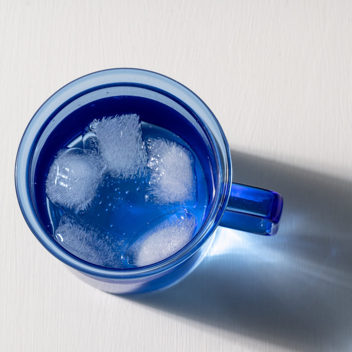 MUURLA | Glass Mug, for Hot or Cold Drinks | 35cl | Blue