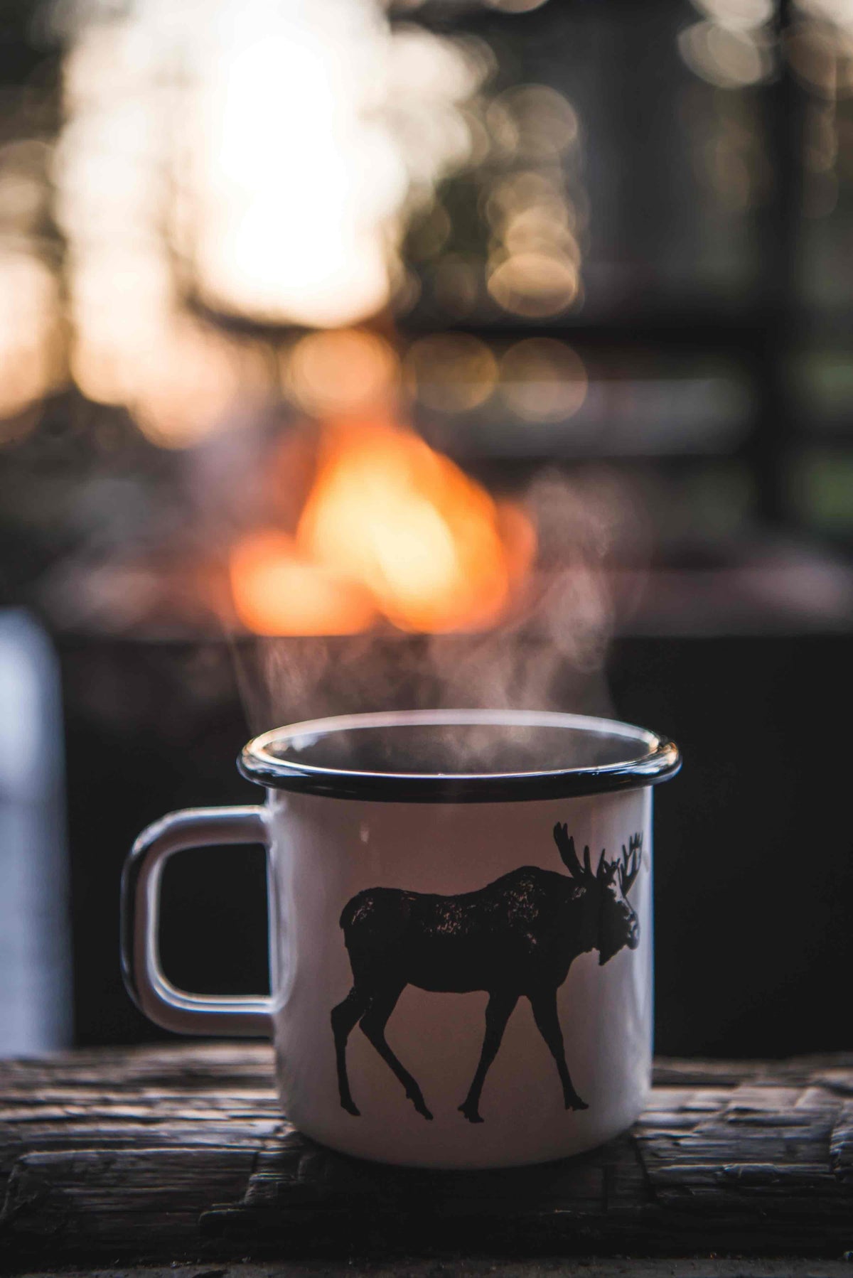 Muurla Design the Moose Mug with Hot steam coming out of it