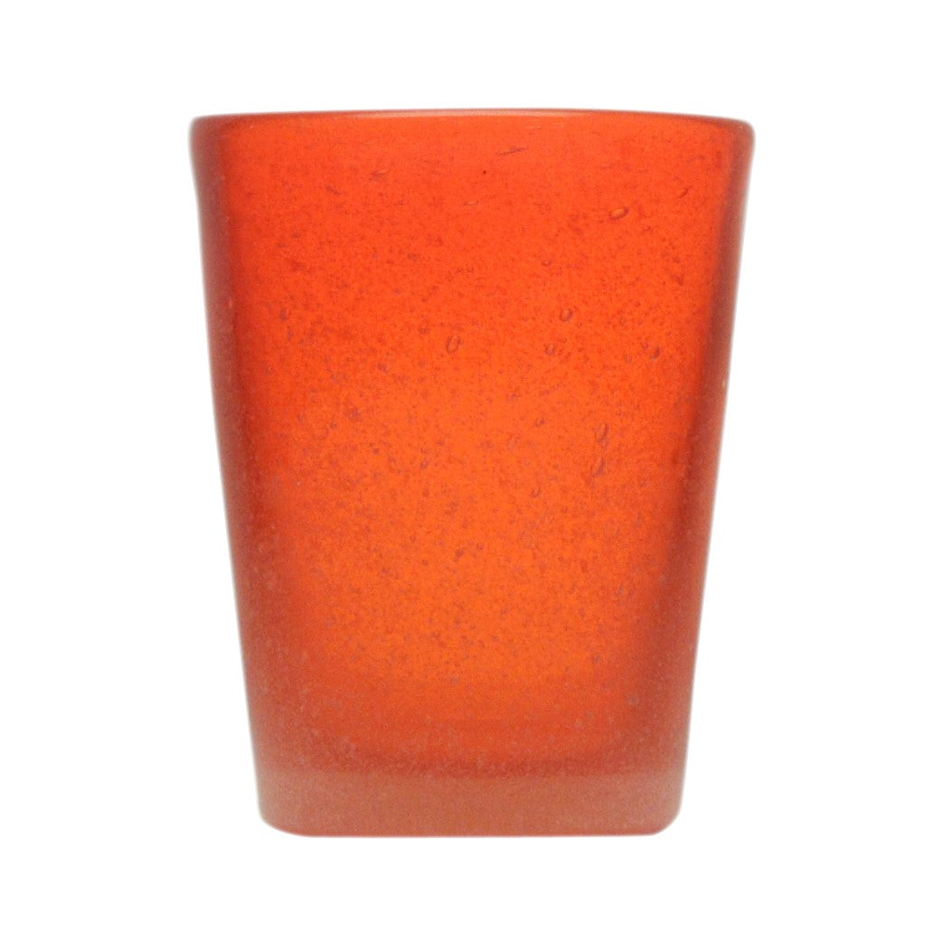 Cheerful, versatile coloured drinking glasses from Memento in Italy. For summer entertaining and everyday use. Decorative bubbles in the glass itself. Colour: Orange
